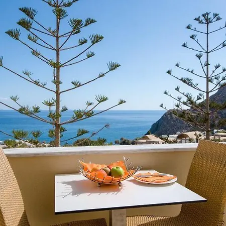 Antinea And Ξενοδοχείο 4*